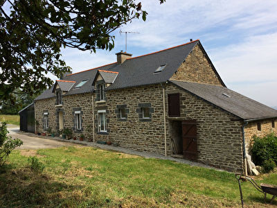 Longere La Motte 7 pieces 205 m2 - 4,5 ha de terrain - Hameau en campagne