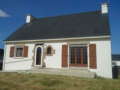 Maison neo-bretonne de 85 m2, 4 pieces CLEGUEREC