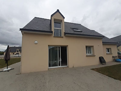 Maison 5 pieces 106 m2 SAINT GONNERY