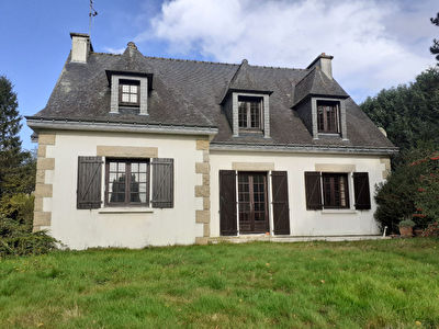 Plessala bourg Maison 180 M2 - 4 chambres - 6000 m2 terrain