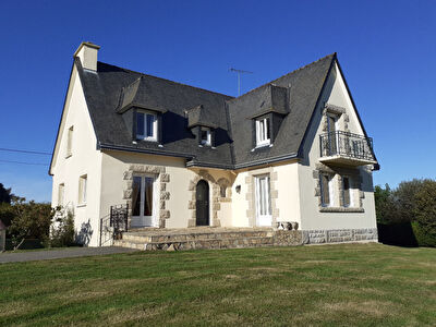 Maison PLOUGUENAST
