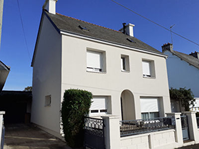 LOUDEAC Maison familialle