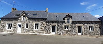 PLESSALA ensemble de maisons Terrain 3883m2