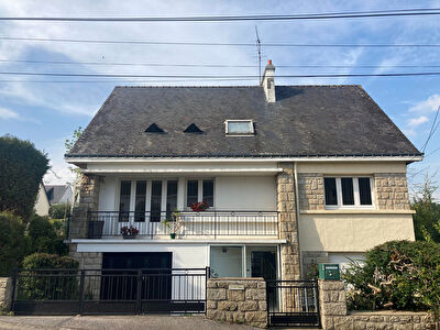 Maison Pontivy 7 pieces 156 m2