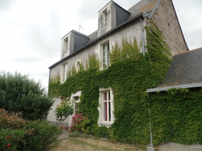 Maison de maitre de 200m2 renovee