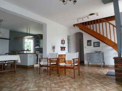 Maison Bourg de Saint Martin Du Fouilloux, 5 chambres, jardin, grand garage!