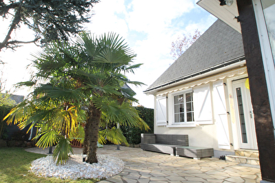 Maison de Standing, Avrille, 145m2, jardin, garage!