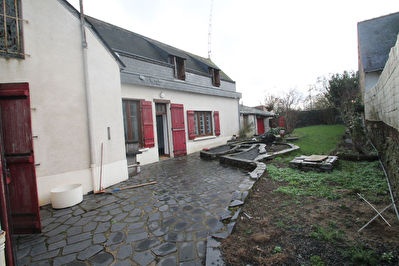Maison ancienne renovee 5 chambres, jardin !