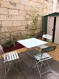 CENTRE DES PONTS DE CE, Maison avec Jardinet!