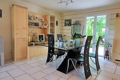 Maison Saint Saturnin sur loire, chambre de plain-pied!