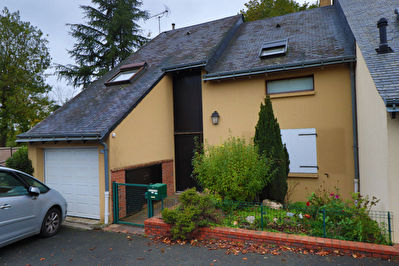 Maison AVRILLE 4/5 chambres AVEC VIE DE PLAIN PIED et bureau!