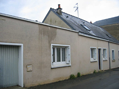 MAISON DE BOURG BAZOUGES SUR LE LOIR - 4 pieces - 80 m2