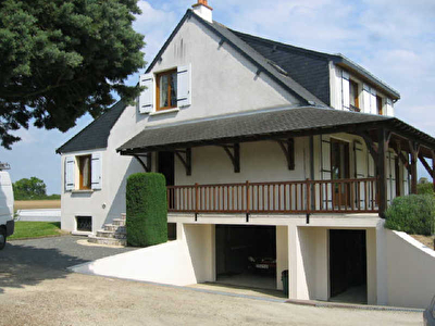 MAISON CONTEMPORAINE NOYANT - 8 pieces - 151,13 m2