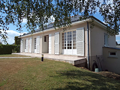Maison Noyant 6 pieces 111 m2