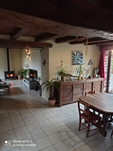 MAISON DE VILLAGE PROCHE DE SABLE SUR SARTHE STYLE FERMETTE