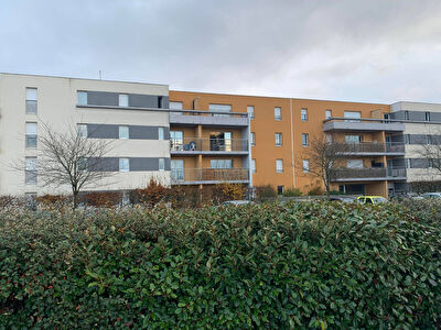 APPARTEMENT T2bis PROCHE TOUTES COMMODITES - ALLONNES