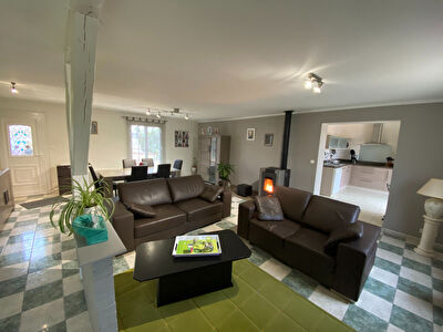 MAISON FAMILIALE A LA SUZE SUR SARTHE