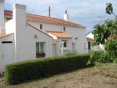 MAISON DE CAMPAGNE LE FENOUILLER - 4 pieces - 85 m2