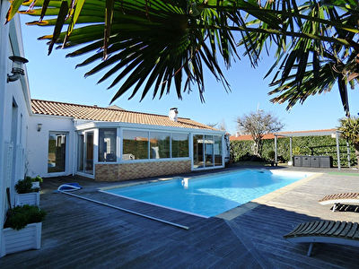 Maison Givrand 6 pieces 180 m2