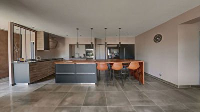 Maison Givrand 4 pieces 150 m2