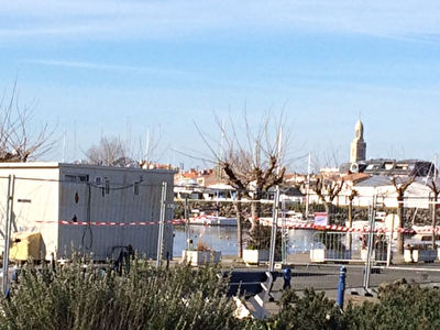 Vue Port, local commercial de 70 m2 + sous sol entier