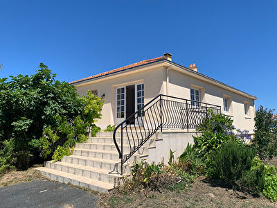 Maison Le Fenouiller 4 pieces 128 m2
