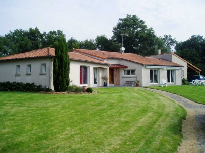 MAISON LA RENAUDIERE - 7 pieces - 178 m2