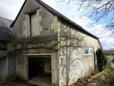 Grange a restaurer a Fontaine Milon