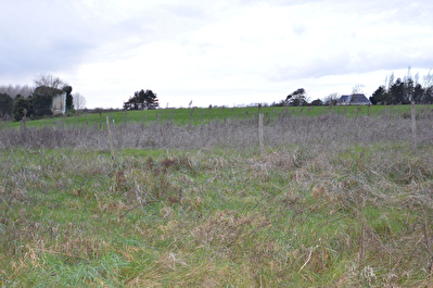 Terrain constructible Beaufort en Vallee 1025m2