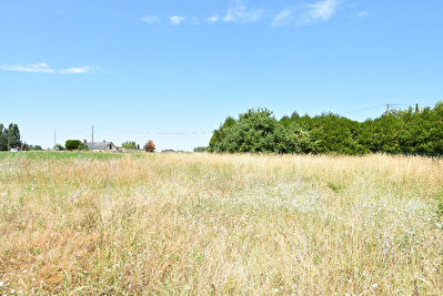 Terrain constructible Beaufort en Vallee 1000m2