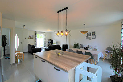 Maison de plain pied proche des commodites