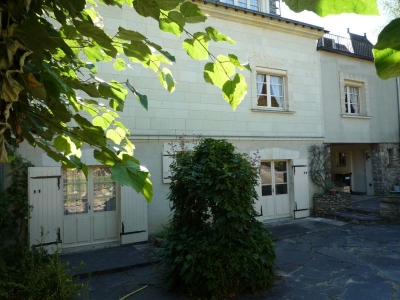 Maison Villeveque 8 pieces 160 m2