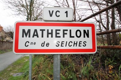 Terrain Seiches Sur Le Loir 821 m2