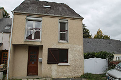 Maison en plein coeur de Pellouailles les Vignes, jardin, 5 chambres