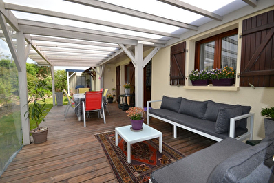 Maison 4 chambres dont 2 au RDC sur Baune, jardin de 1360 m2 !