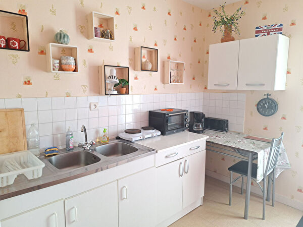 SAINT MALO PROCHE SAINT SERVAN Appartement T2 meuble avec balcon, parking en sous-sol