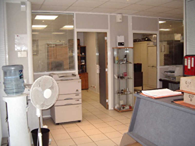 CLAYES SOUS BOIS (LES) - 7 pieces - 150 m2