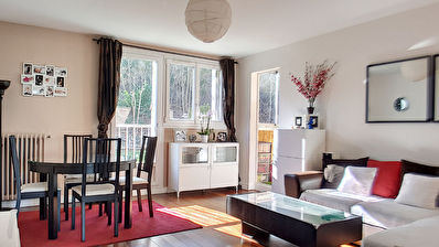 Appartement ST CYR L ECOLE - 3 pieces - 64 m2