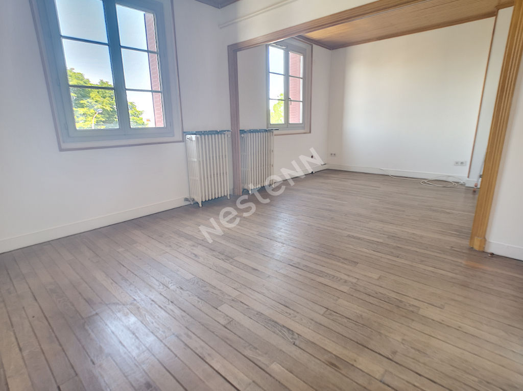 Appartement CYR ECOLE pieces