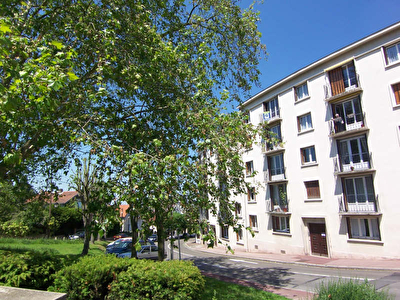 Appartement ST CYR L ECOLE - 4 pieces - 71,52 m2