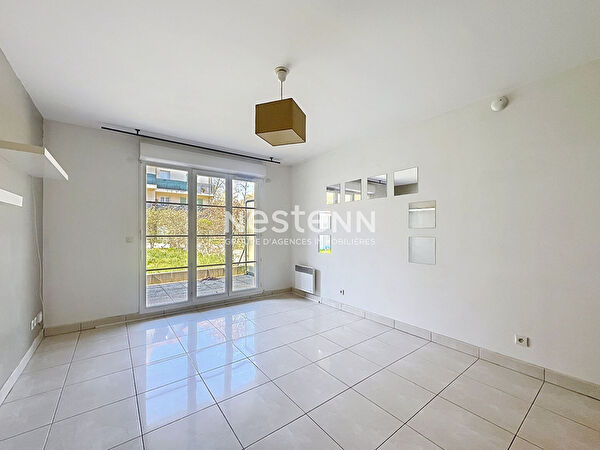 Appartement FONTENAY LE FLEURY - 2 pieces - 40,80 m2