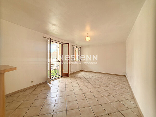Appartement Fontenay Le Fleury 1 piece 28 m2