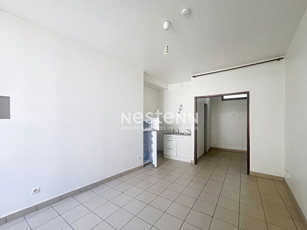 Appartement Grand studio ST CYR L ECOLE