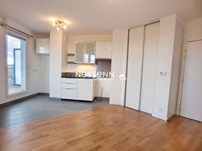 Appartement F2 en location a VOISINS LE BRETONNEUX