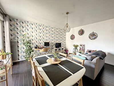 Appartement Saint Cyr L Ecole 2 pieces 49.30 m2