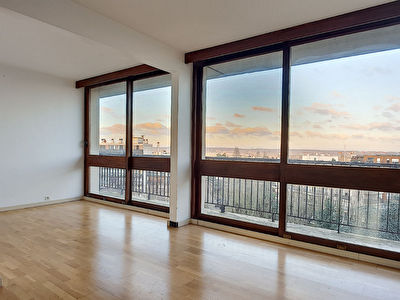 Appartement 6 pieces 92m2 Fontenay-le-Fleury