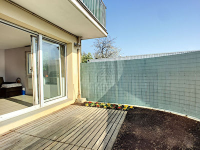 Appartement Fontenay Le Fleury 2 pieces 35.39 m2