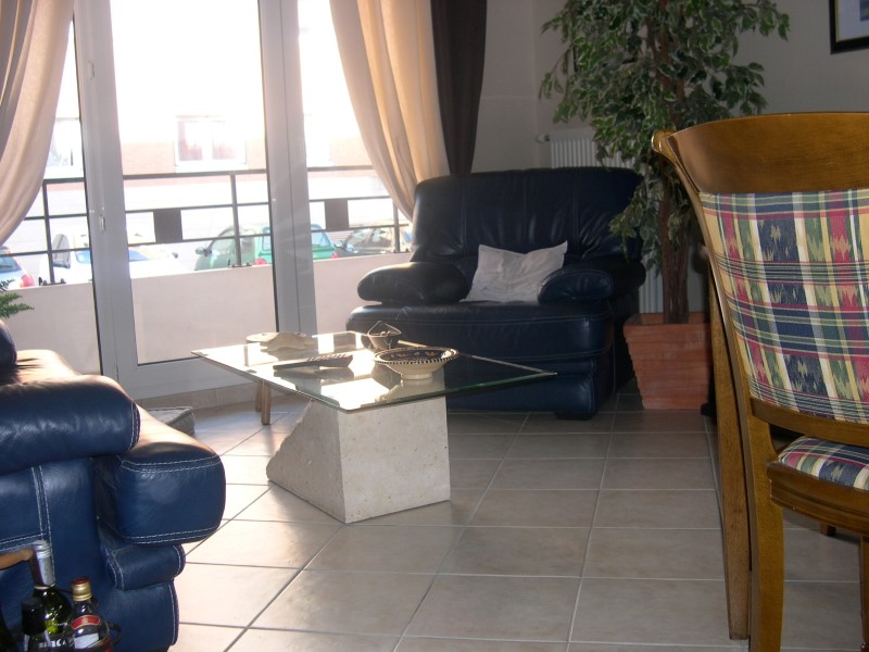 photos n°1 Appartement ELANCOURT - 3 pièce(s) - 57 m2