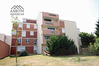 APPARTEMENT GUYANCOURT - 5 pieces - 100.96 m2