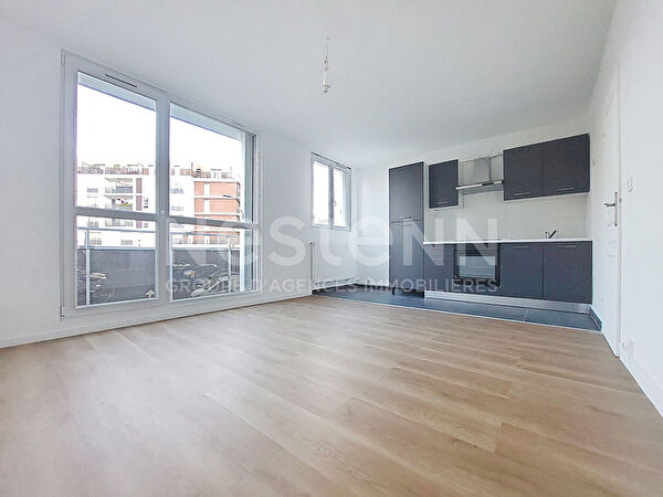 Appartement Fontenay Le Fleury 1 piece